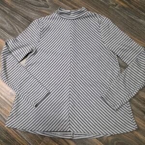 ZARA Trafaluc Mock Neck Chevron Print Long Sleeve‎ Top Black White S